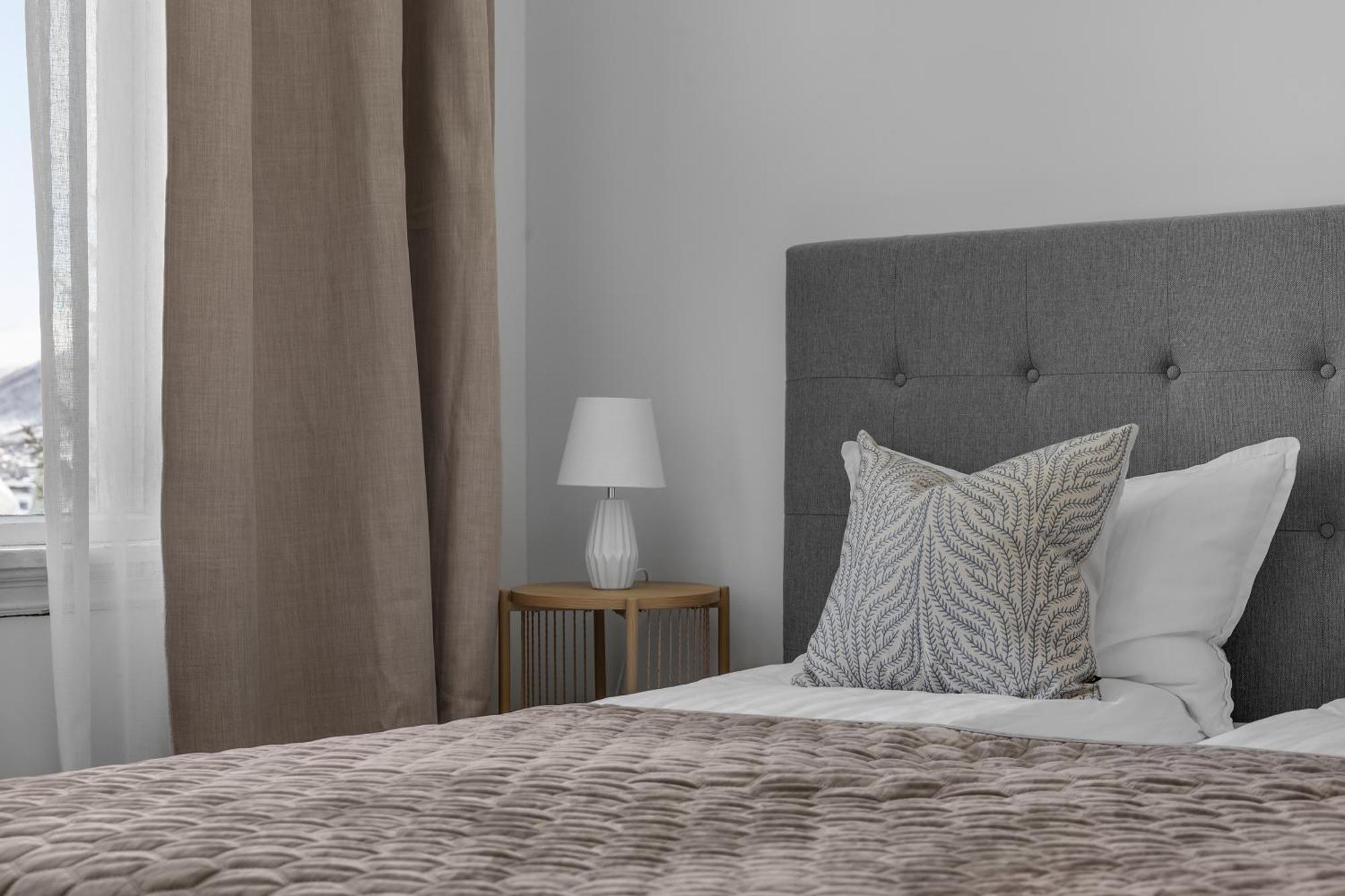 Lovely City Center Apartment With Amazing Views And Free Parking! Tromsø Buitenkant foto